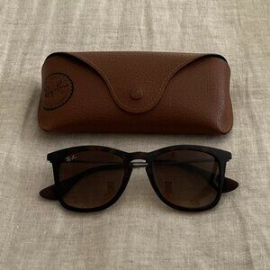 Ray-Ban Sunglasses - Style Code: RB4221